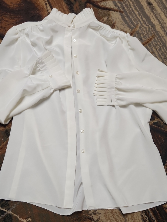 St. John Tops - St. John White Pleated-Cuff Button-Down Shirt